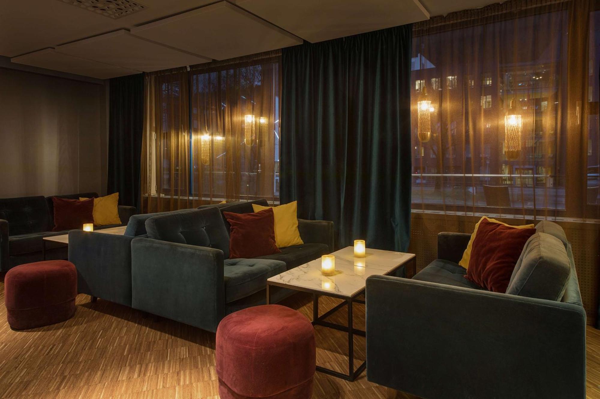 Scandic Sunnfjord Hotel & Spa Førde Exteriör bild