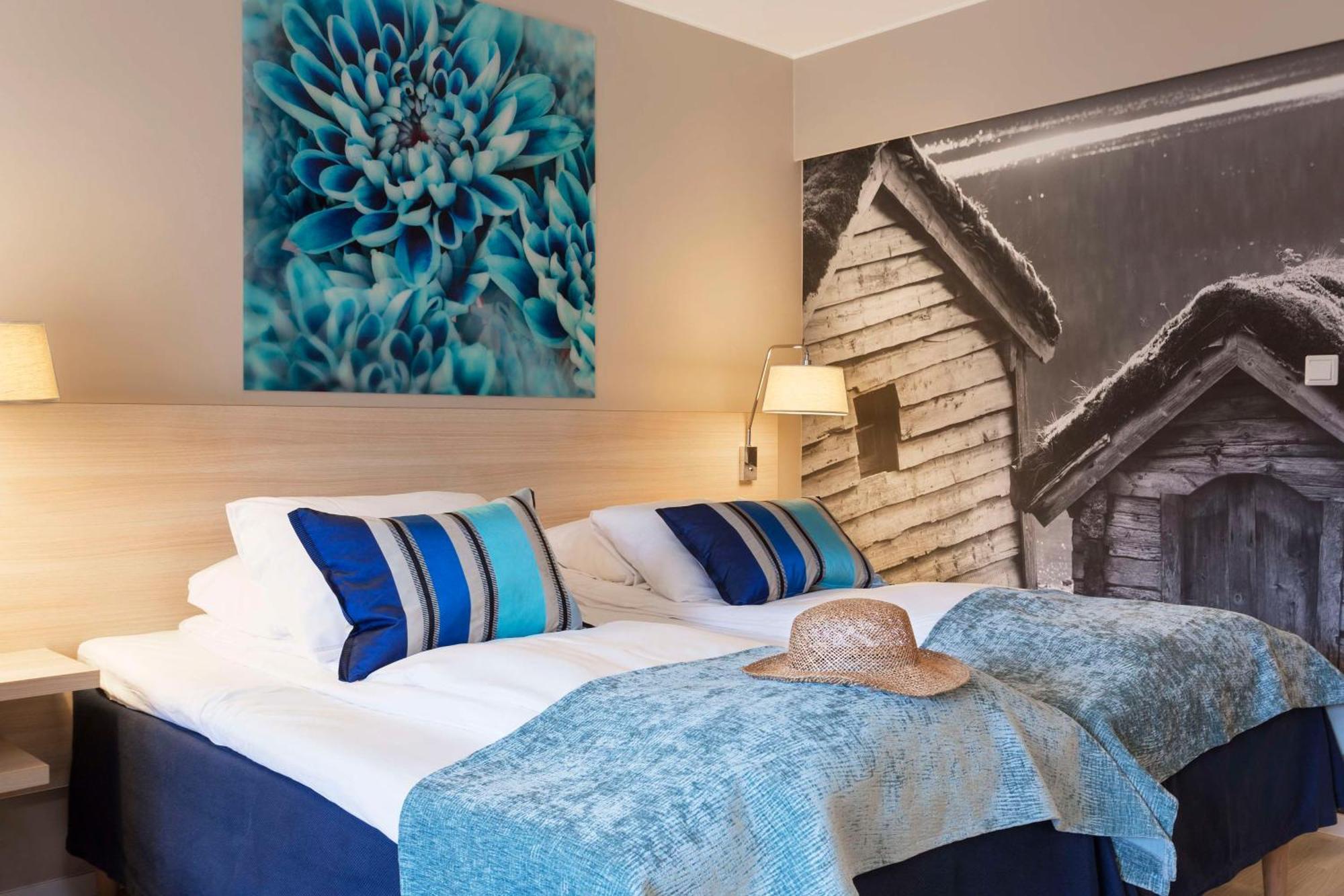 Scandic Sunnfjord Hotel & Spa Førde Exteriör bild